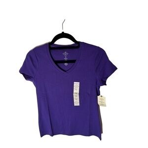 St. John’s Bay V-neck T-shirt